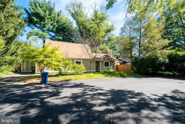 Building Photo - 11306 Geddys Ct