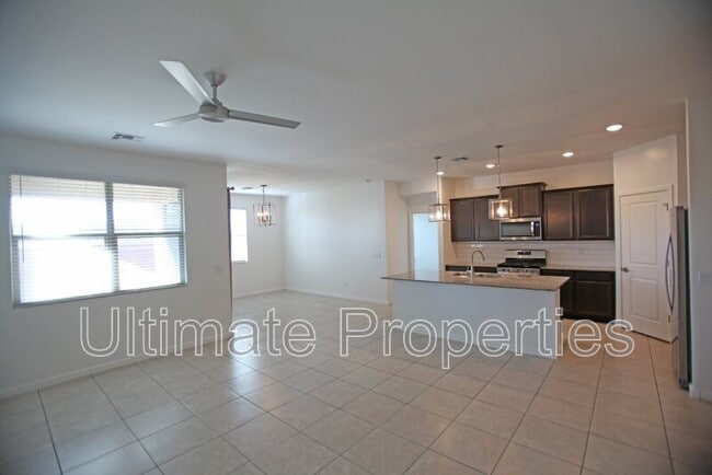 Building Photo - 14097 W Valentine St