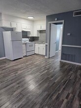 Building Photo - 403 N 12th St