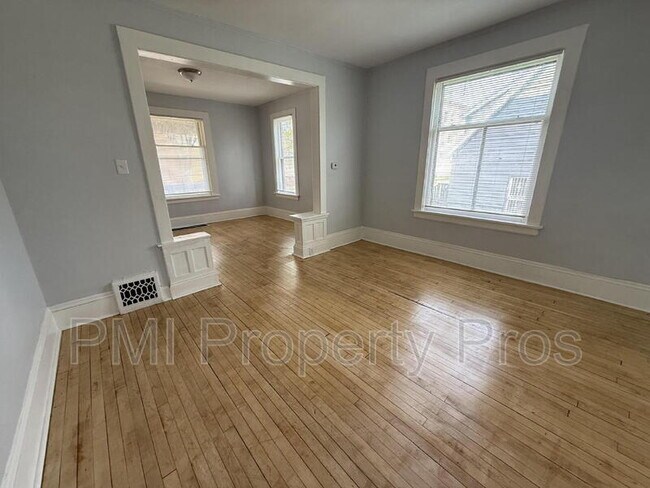 Foto del edificio - 3109 W Walnut St
