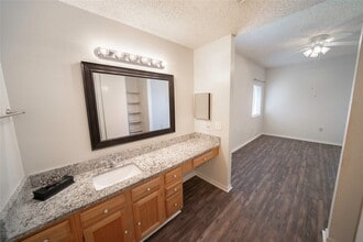 Building Photo - 22714 Brafferton Ln