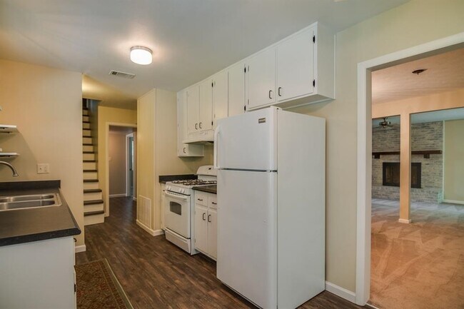 Foto del edificio - 1112 Hemlock St