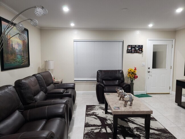 Foto del edificio - 238 SW Kimball Cir