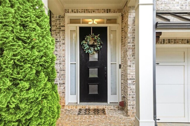 Foto del edificio - 826 Canterbury Rd NE