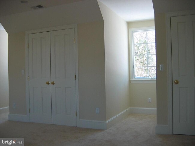 Building Photo - 7805 Accotink Pl