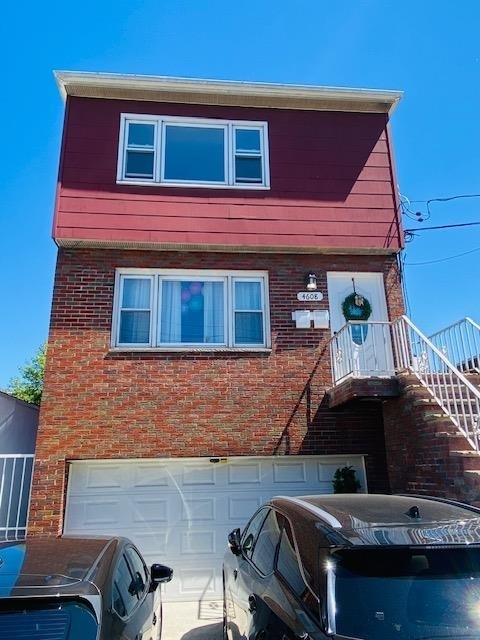 Building Photo - 4608 Grand Ave