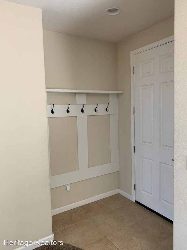 Building Photo - 3 br, 2 bath House - 1278 Greenbrier Dr