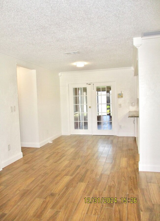 Foto del edificio - 3 Bed, 2 bath South Daytona