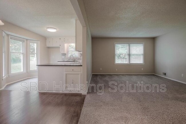 Foto del edificio - 11917 Sycamore Ave