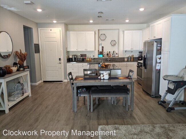 Foto del edificio - 3 br, 2.5 bath House - 5933 Oatfield Ave