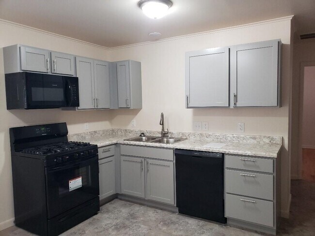 Foto del edificio - 911 E Rodgers Dr