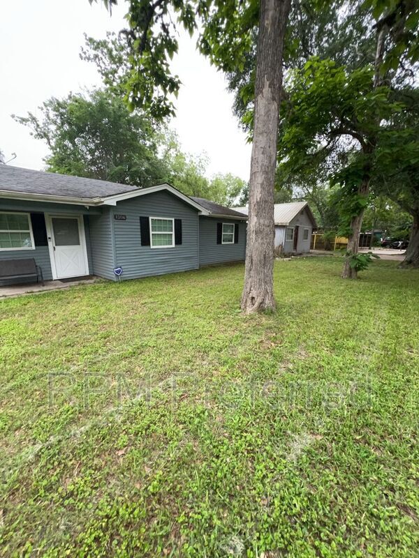 Foto del edificio - 1206 8th St