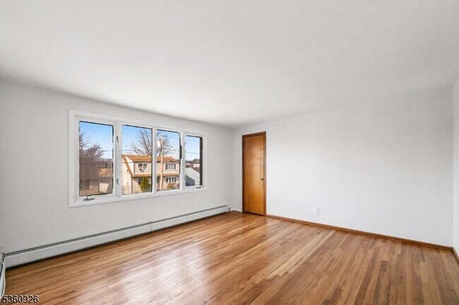 Foto del edificio - 316 Kipp Ave