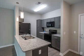 Interior Photo - The Leslie