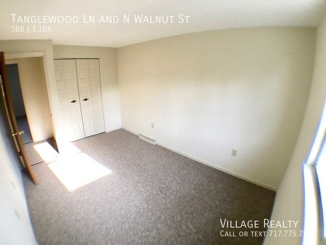 Foto del edificio - 410 Tanglewood Ln