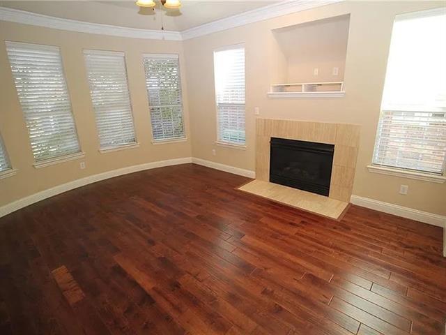 Foto del edificio - 1126 Arbor Park Dr