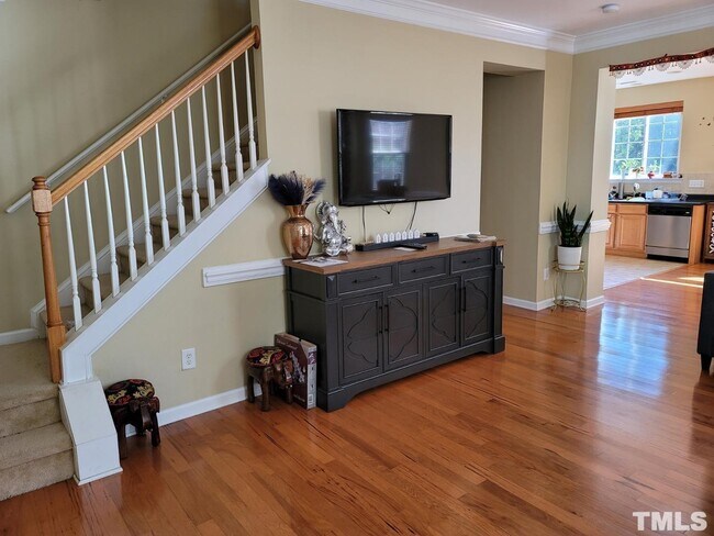 Building Photo - 2027 Remington Oaks Cir