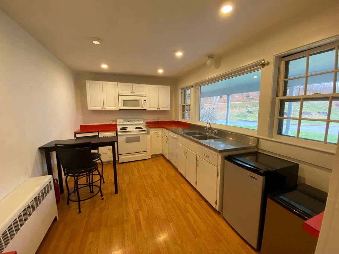 Foto principal - 17 Lowell St