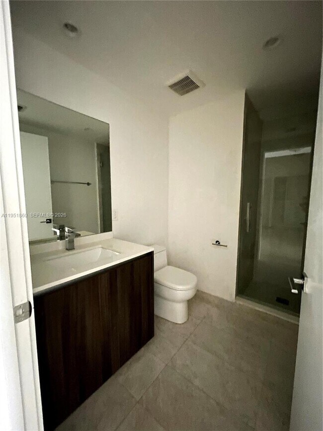 Foto del edificio - 488 NE 18th St