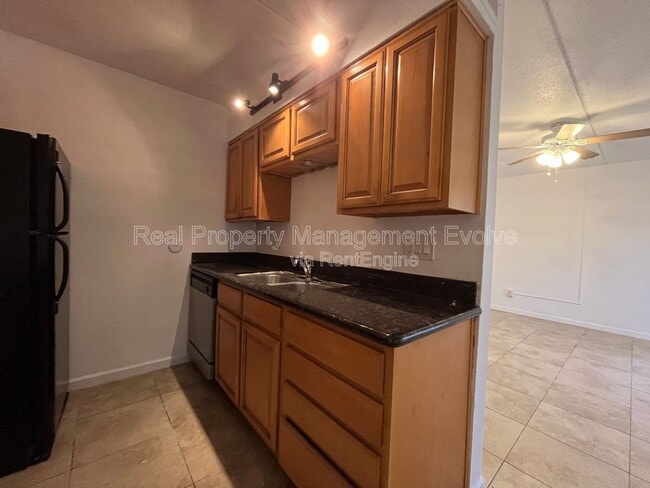 Building Photo - 7110 E Continental Dr