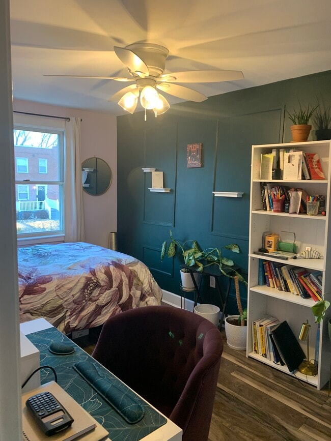 Photo - 1009 W 43rd St House