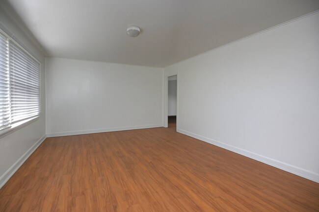 Living Room - 6716 Pasado Rd