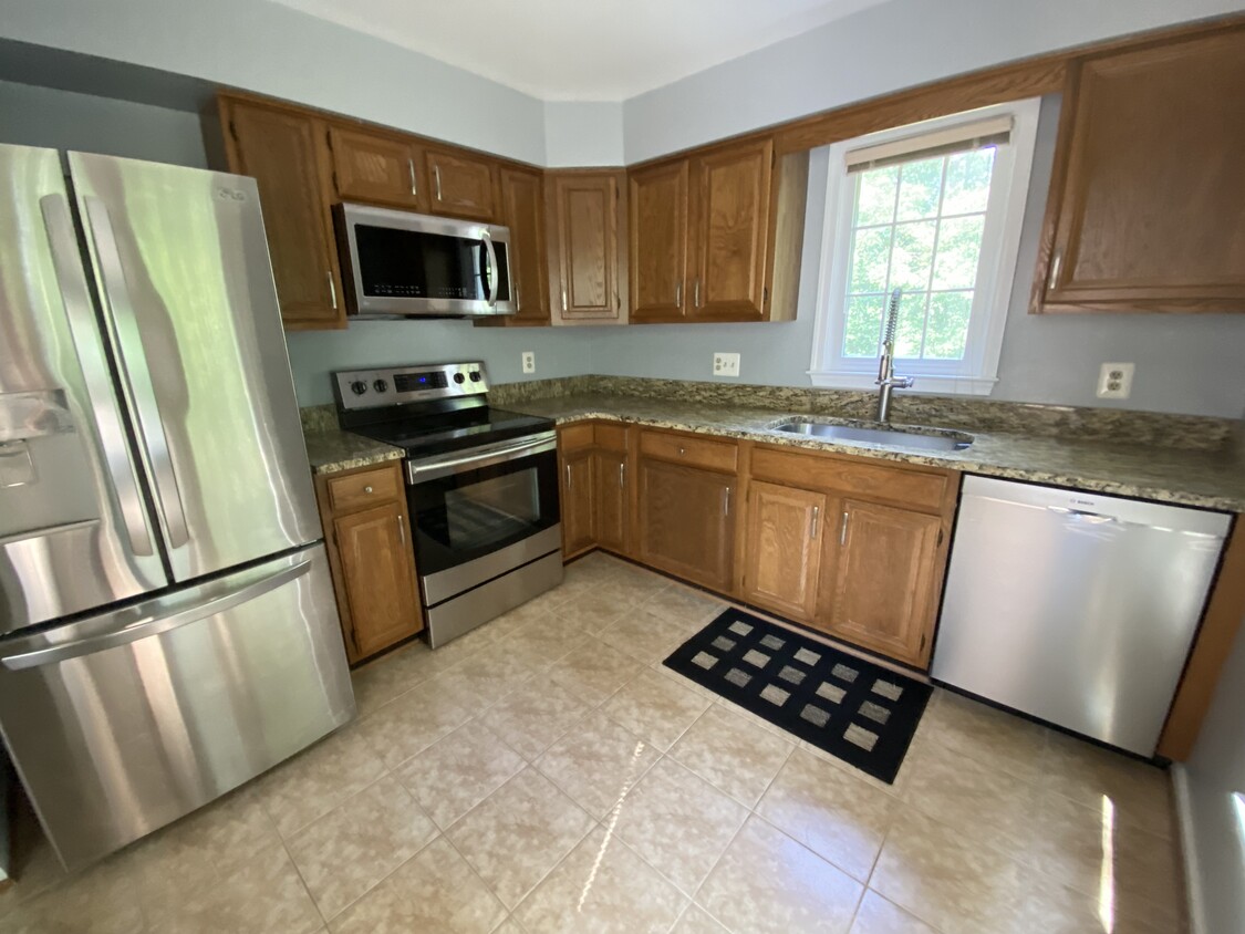 Primary Photo - 1525 Church Hill Pl