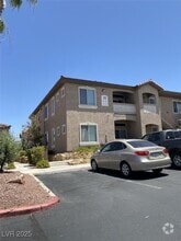 Building Photo - 2305 W Horizon Ridge Pkwy