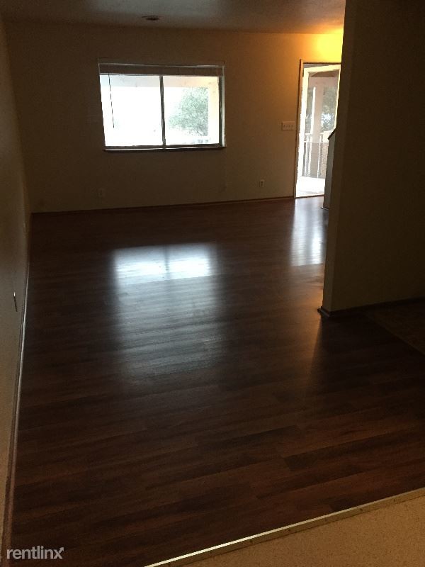 Building Photo - 2 br, 1.5 bath Condo - 14380 Gods Hill Roa...
