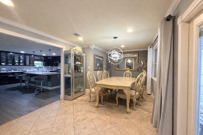 Building Photo - 9770 Tappenbeck Dr