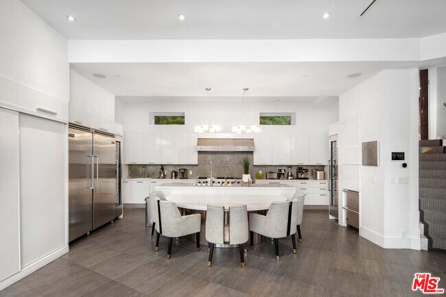 Foto del edificio - 2666 Hutton Dr