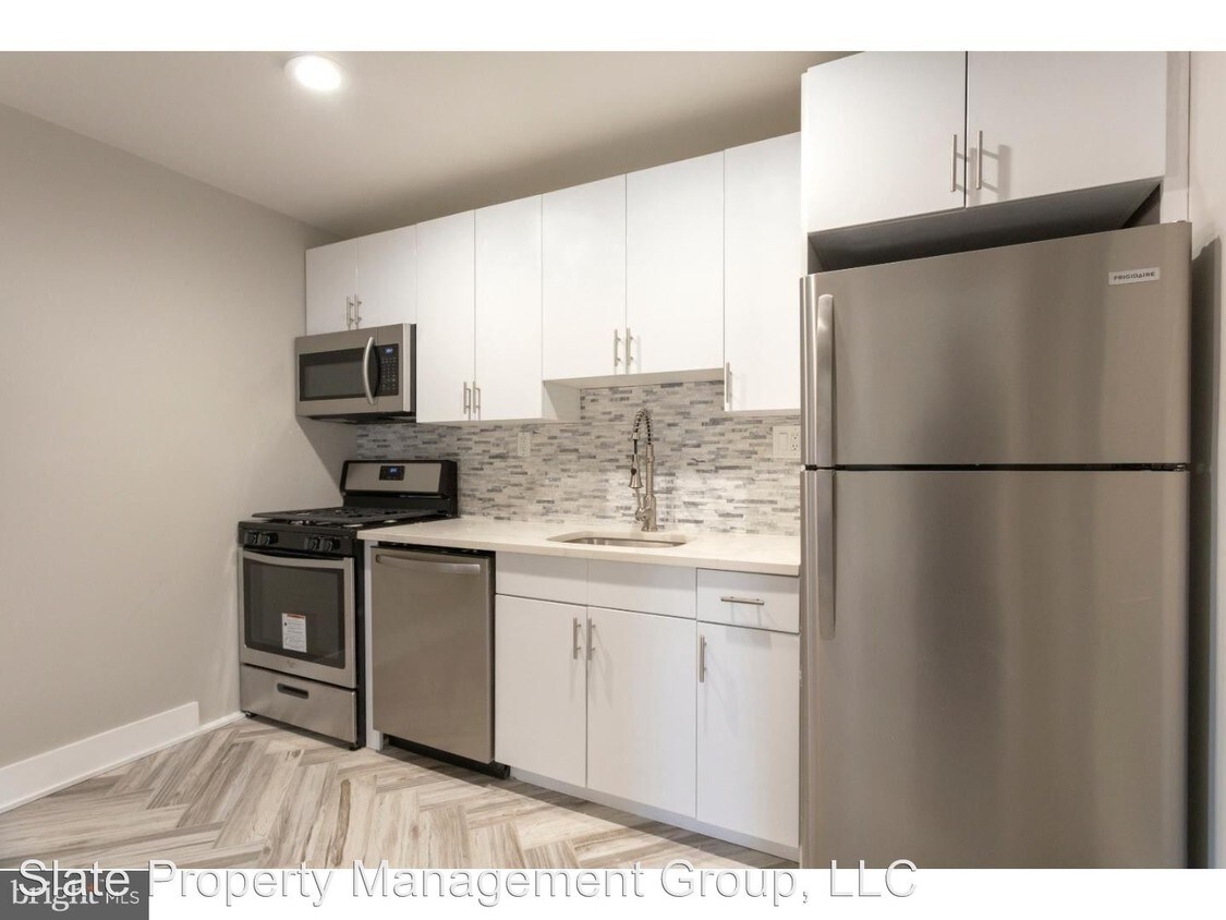 Primary Photo - 1 br, 1 bath House - 334 Queen Street Unit F