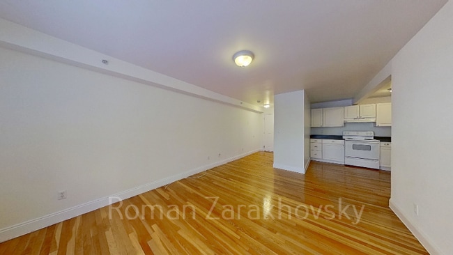 Building Photo - 8 Griggs St