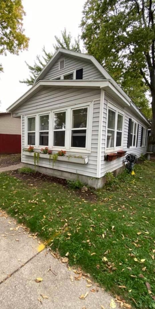 Building Photo - 1527 Ferry St