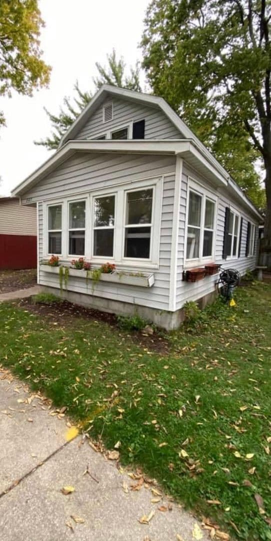 Building Photo - 1527 Ferry St