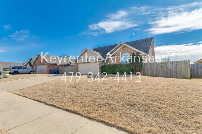 Building Photo - 3105 SW Waterleaf Ave