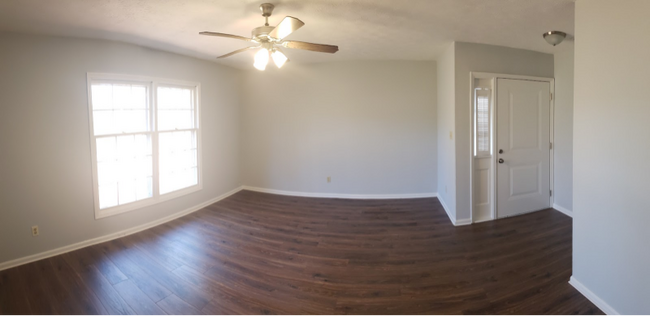 Building Photo - 4450 Township Dr