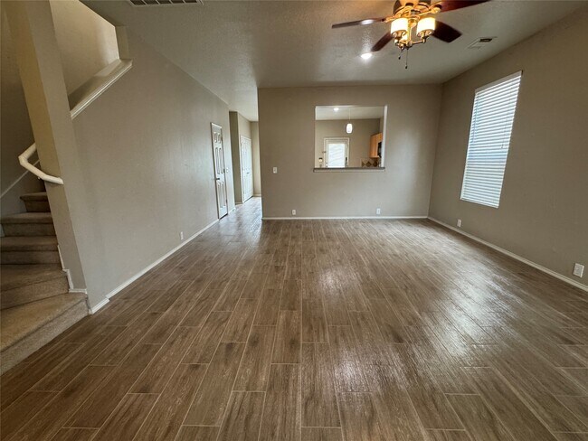 Foto del edificio - 16875 Mammoth Springs Dr