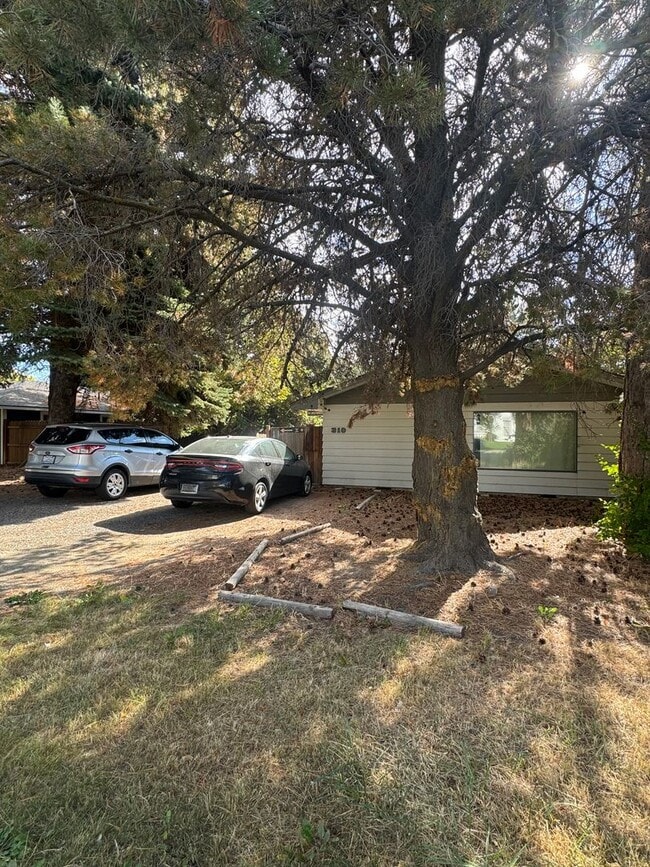 Building Photo - Secluded 3-Bedroom, 2-Bath Home for Rent