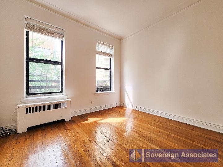 Foto principal - 156 E 85th St