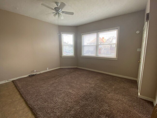 Foto del edificio - 2409 S Calhoun St