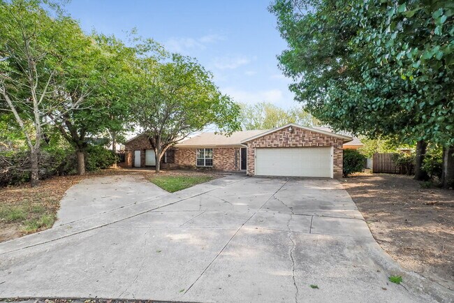 Foto del edificio - 6363 Hanger Park Dr