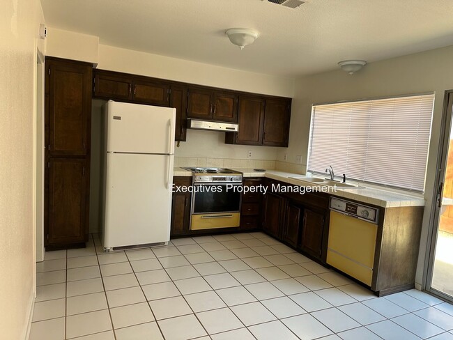 Foto del edificio - House for Rent|668 Sonora Ave., Merced