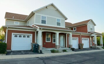 Building Photo - 26 Canyon Ln