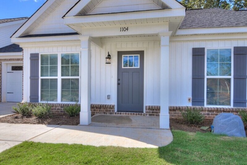 Primary Photo - 1104 Wildlife Cir