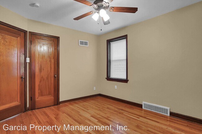 Foto del edificio - 4991 Parker Ave