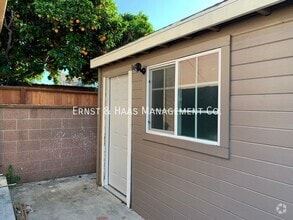 Building Photo - 2360 Golden Ave