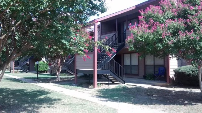 Building Photo - Stoneridge Apartments