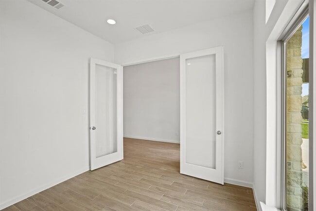 Building Photo - 30243 GOLD FINCH PL