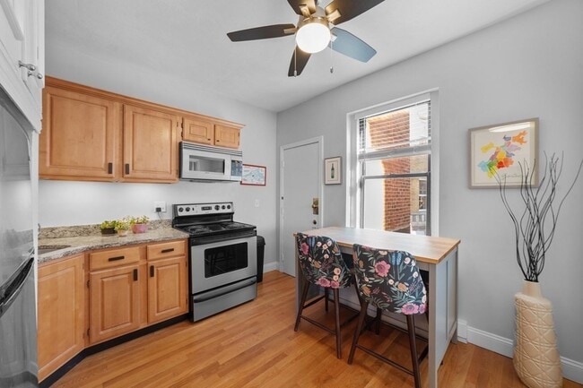 Building Photo - 1810 Dorchester Ave